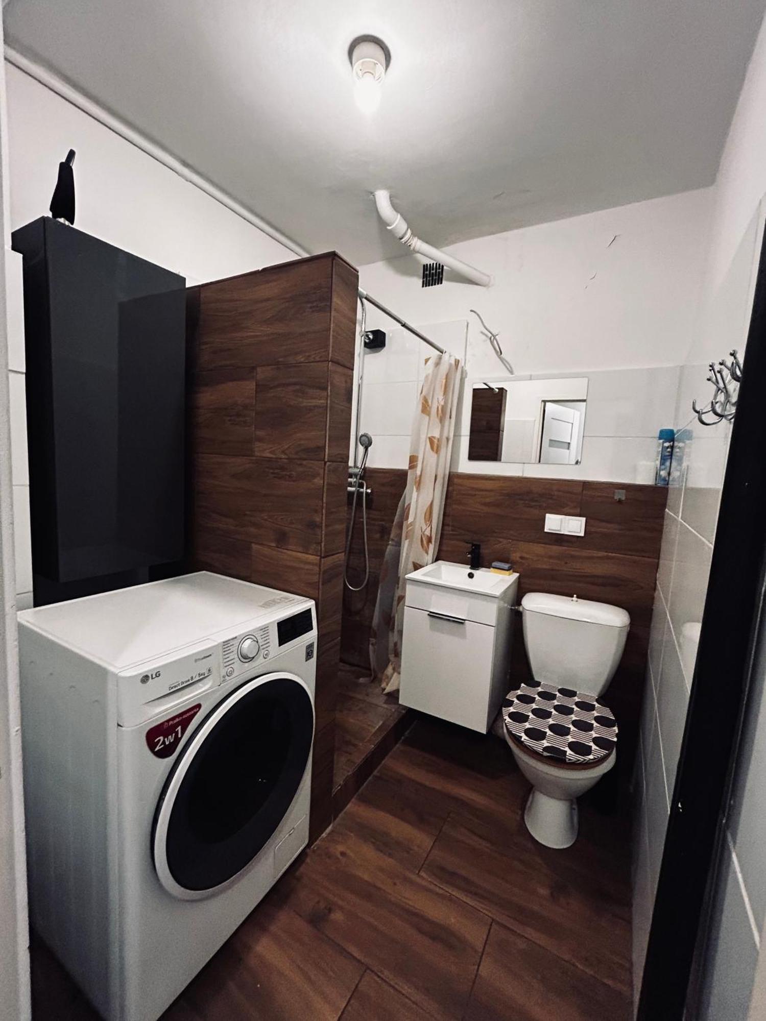 Kawalerka Blisko Srodmiescia Apartment Gdańsk Exterior foto